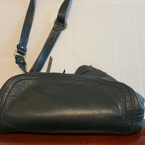 Peace & Love Women’s Leather Crossbody Purse - Picture 4 of 10